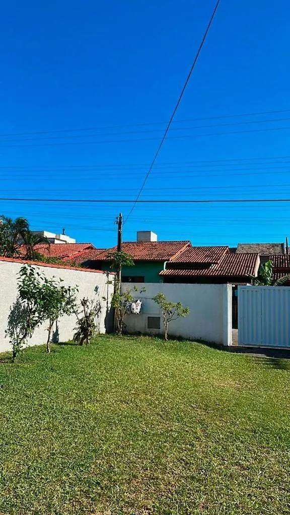 Casa Nos Bairro Dos Ingleses Em Florianopolis, Proxima A Praia, Supermercados, Padarias E Farmacias.